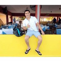 Jhayro Acostta的照片