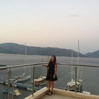 Ekin Demirbaş的照片