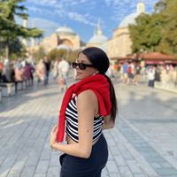 Laura Juliana García的照片