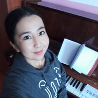 Эркеайым Джахакова's Photo