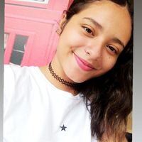 Angie Castro的照片