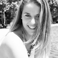 Viviane Loyoddin's Photo