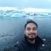 Abbas Magazi的照片