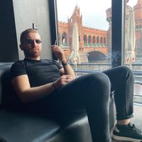 George Tabidze的照片