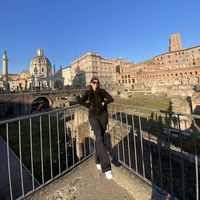 Laura Corrales's Photo