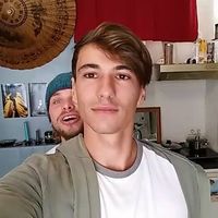 Ruben Thoma的照片