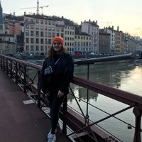 Çağla Çöl的照片