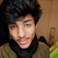 Pravir Mishra的照片