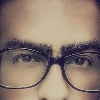 Arash Tolue的照片