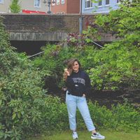 Kimia Dezfuli的照片