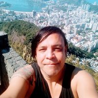 MAURICIO ROJAS的照片