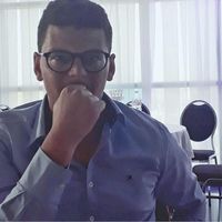 Fotos de Omar Abdellaziz Ouni