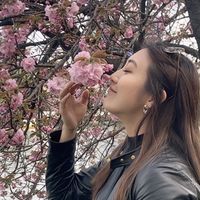 Risa Watanabe's Photo