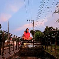 lucy Griffiths's Photo