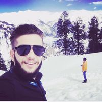 Mustafa Amil的照片