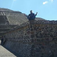 Carlos Andres Medellin Lizarraga的照片