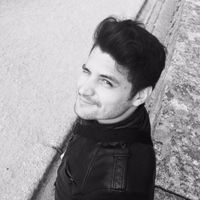 Omar Larios的照片