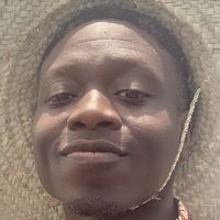 Roméo Akim Nonvidé的照片