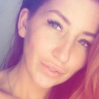 Natallia Shut的照片