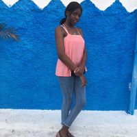 Sylvia Bouanga的照片