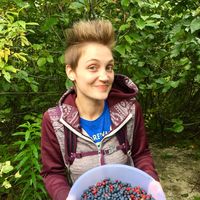 Kayla Hutson的照片