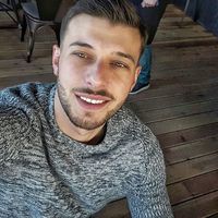 nes mulliqi的照片