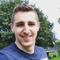 Maxim Kuzmin的照片