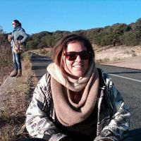 Emily and Heather Rodriguez的照片