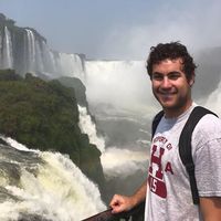 austen novis's Photo