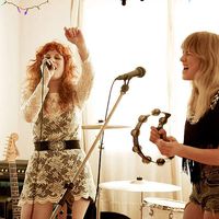 Julie and Lindsey - Deap Vally Edwards's Photo