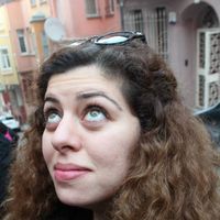 Mervenur Tevke的照片