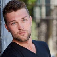 Tiberius Benson的照片