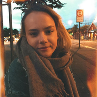 Julie Larsen的照片