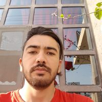 Bahram Akhundi的照片