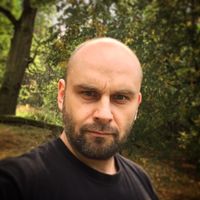 Michal Socha的照片