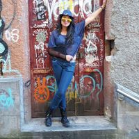 Karen Mezones的照片