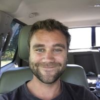 Ely Bouchard的照片