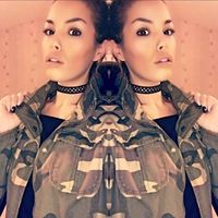 Amel Kheloufi's Photo