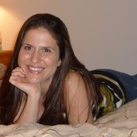 Jessica Khachi's Photo