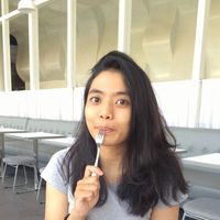 Photos de Ayu Nadia Devina