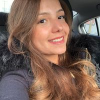 Mariana Neves的照片