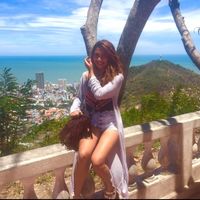 kharlie Nuc的照片