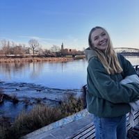 Charlotte Plath's Photo