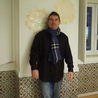 Laurence Holland的照片