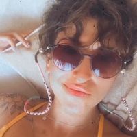 Isil Dikici的照片