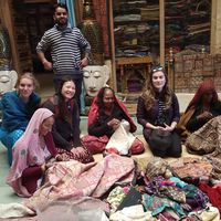 Akbar  Khan的照片