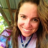 Sydney Solan's Photo