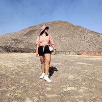 Monserrat Cuéllar's Photo