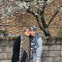 Fotos de mona lashgari