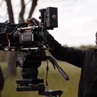 Ajiri Akpolo的照片